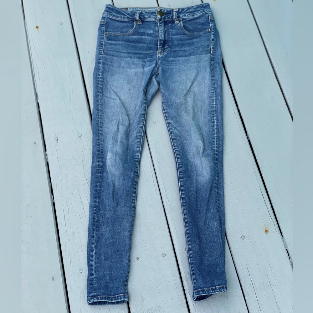 American Eagle Outfitters Jeans. High rise jeggings super stretch. 4 regular.